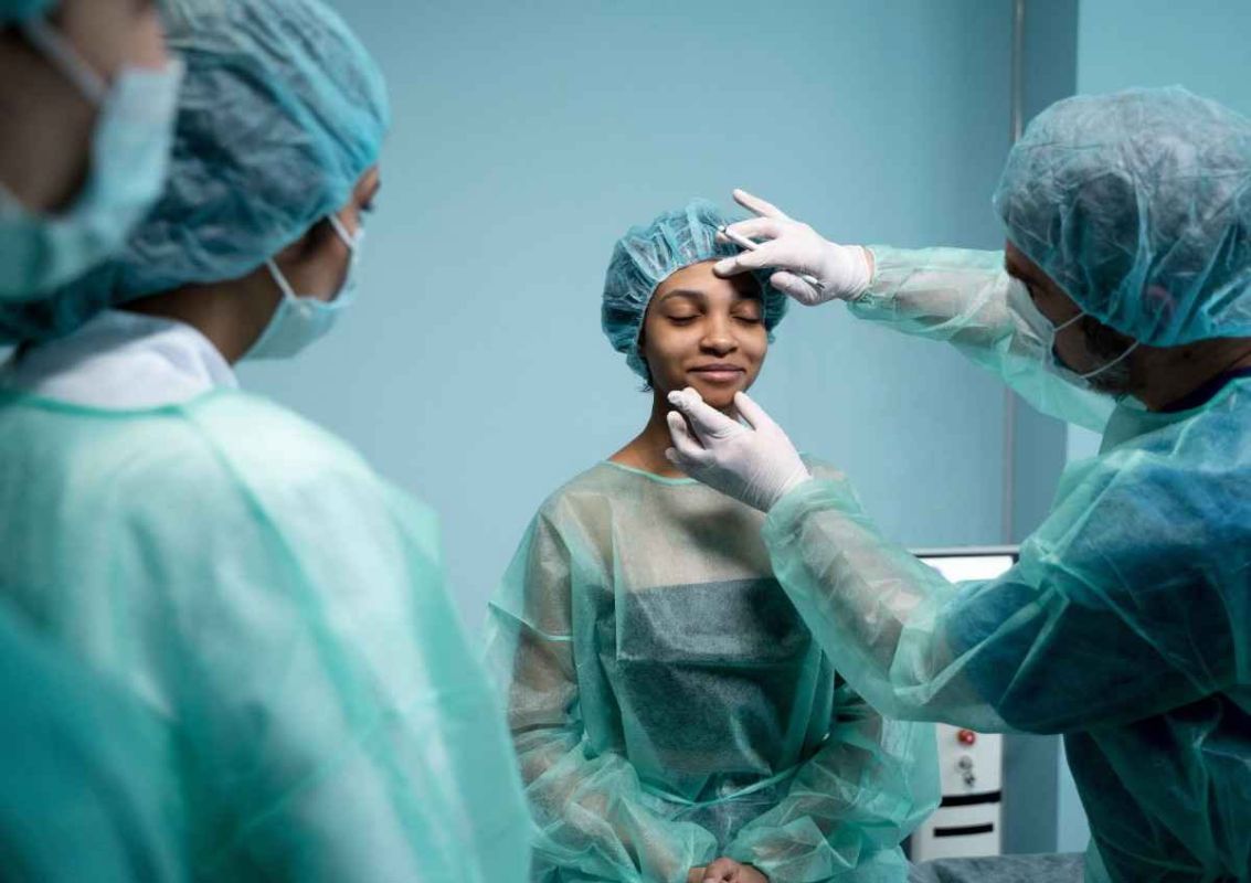 The Top 3 Benefits of Minimally Invasive Plastic Surgery at Sapthagiri